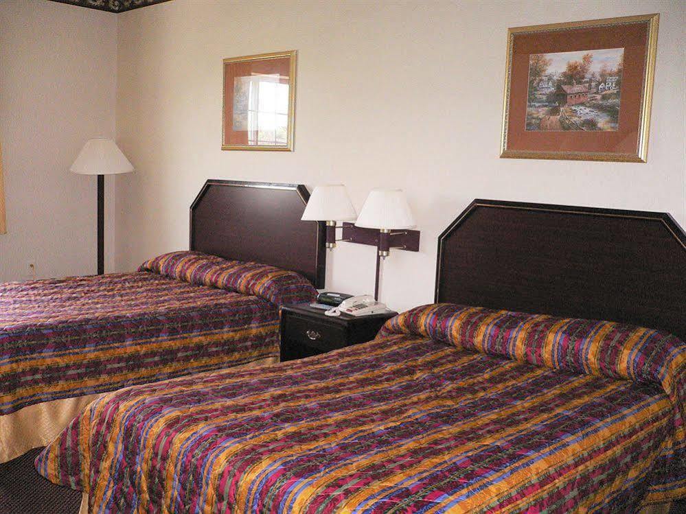 Super 8 By Wyndham Harrisburg Hershey North Exterior foto